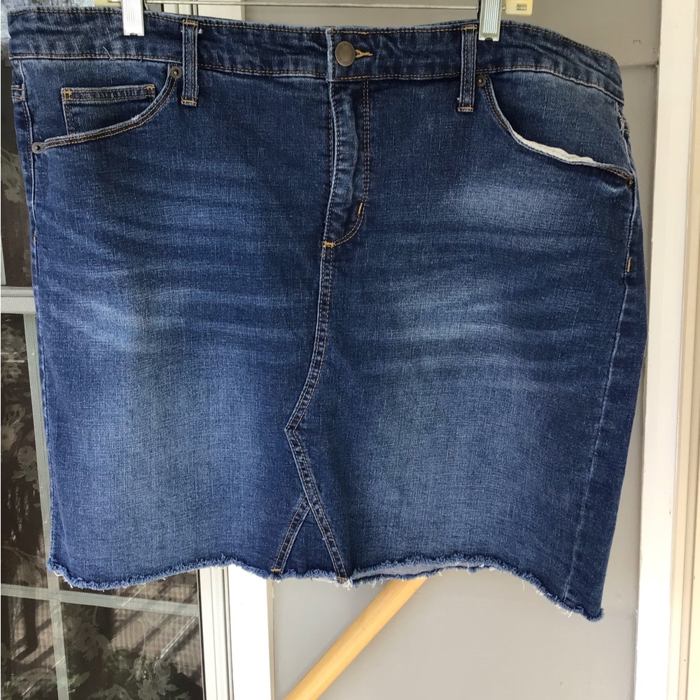 Universal Thread Blue Distress Denim Jean Skirt-Size 20 women Distress Fringed.